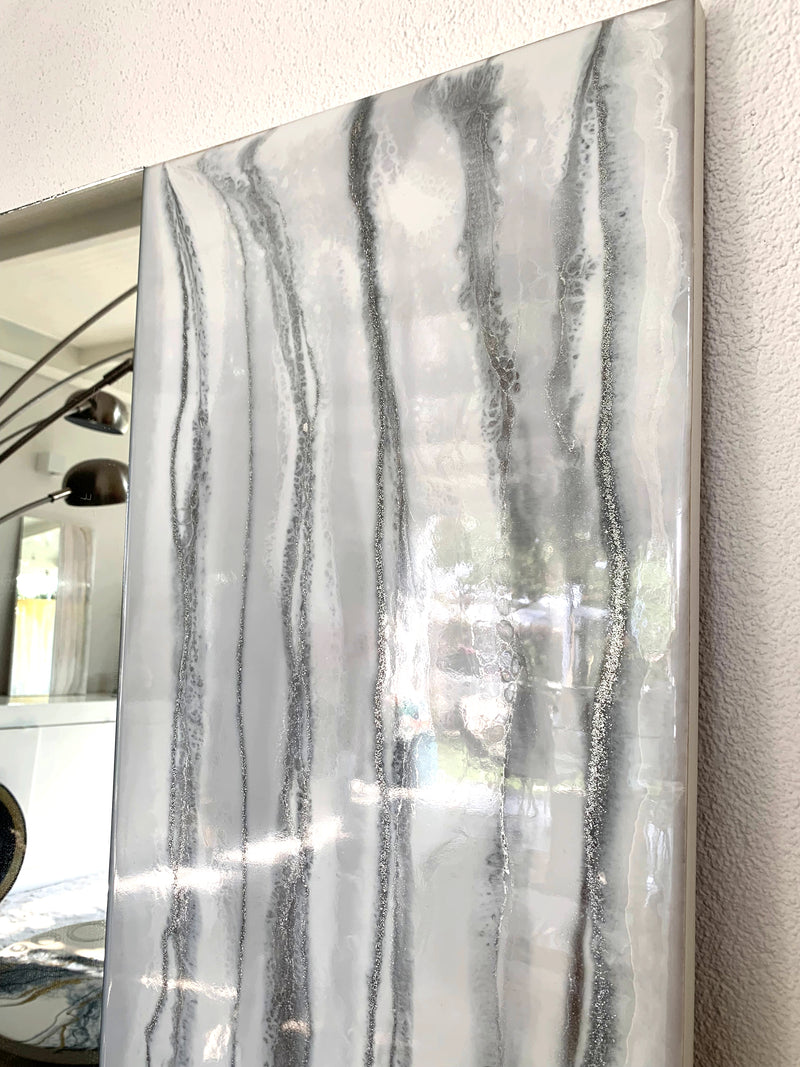 Specchio di Lusso 160x70 con marmorizzazione lucida bianco, argento e brillanti argento (Made in Italy)