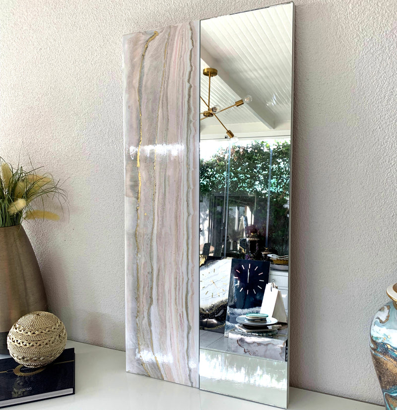 Specchio di Lusso 90x45 con marmorizzazione lucida bianco, oro, cipria e rosa (Made in Italy)