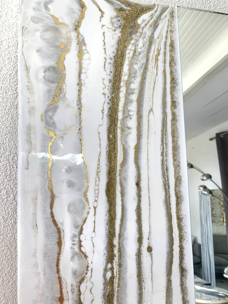 Specchio di Lusso 90x45 con marmorizzazione lucida bianco, oro e brillanti oro (Made in Italy)
