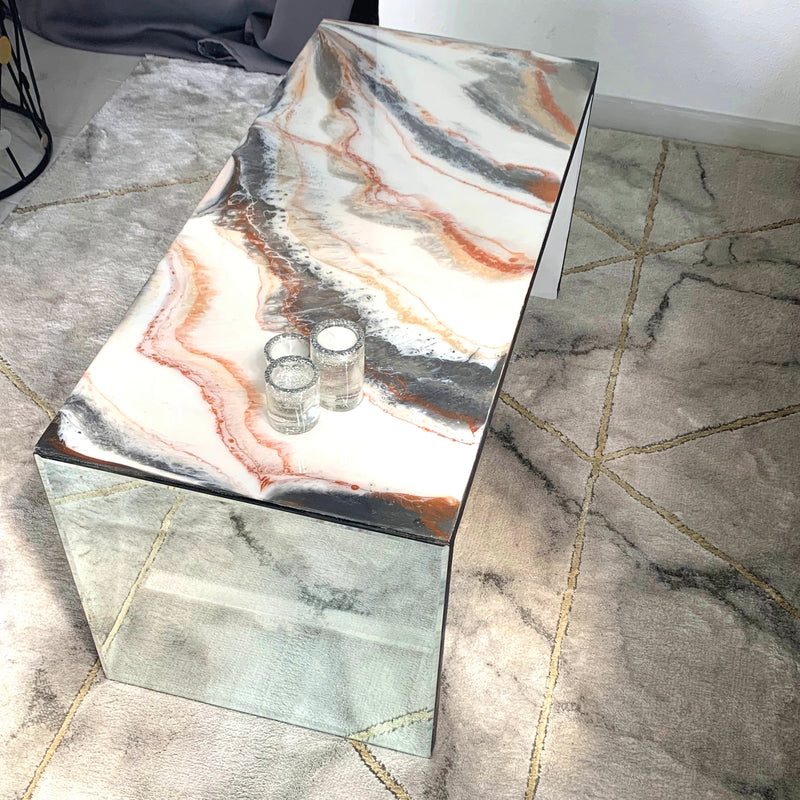 Tavolino di Lusso 90cm Marmorizzato con Specchi (Made in Italy)