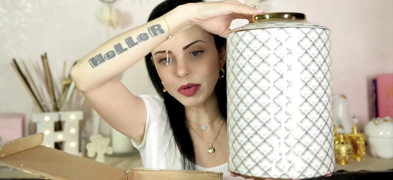 La Modella Heller Gratitude e la sua nuova Giara