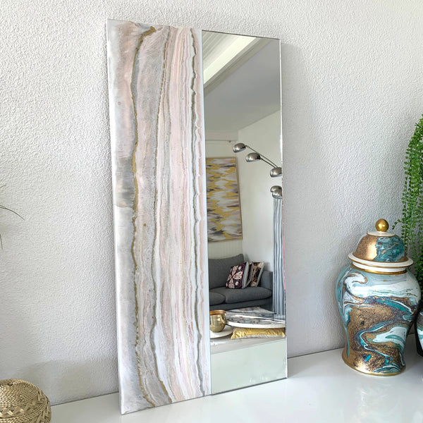 Specchio di Lusso 90x45 con marmorizzazione lucida bianco, oro, cipria e rosa (Made in Italy)